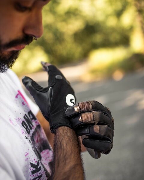 ENNUI FREE RIDE GLOVE