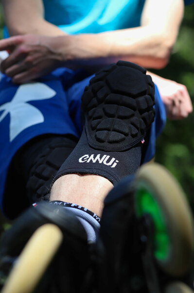 ENNUI SHOCK SLEEVE PRO KNEE GASKET