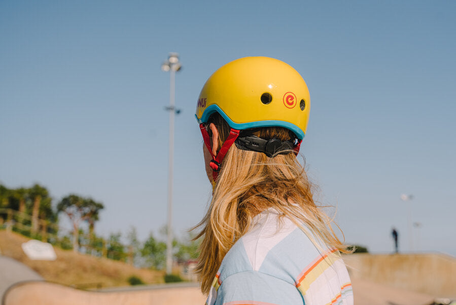 ENNUI ELITE YELLOW HELMET (INCLUDE REMOVABLE PEAK)