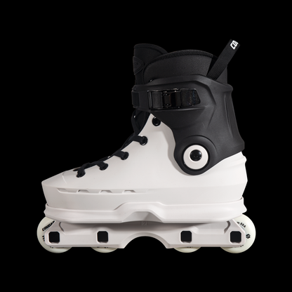 COUGAR 7003 WHITE/BLACK